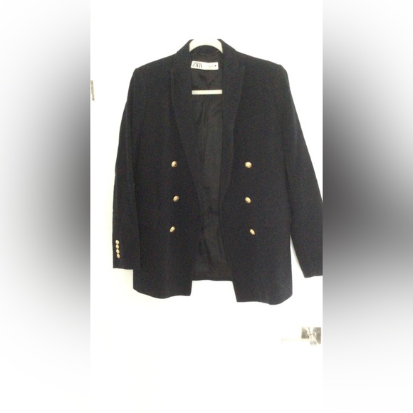 Blazer - Picture 1 of 4